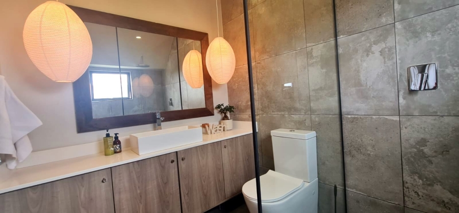 10 Bedroom Property for Sale in Bloubergstrand Western Cape